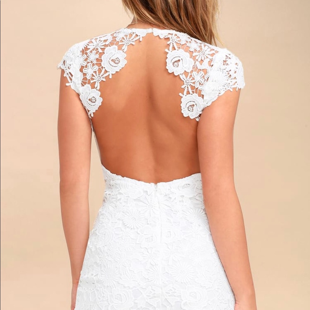 Romance Language White Backless Lace Dress